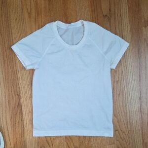 lululemon athletica White Short Sleeve Tee